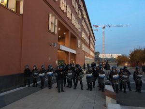 Lo schieramento poliziesco