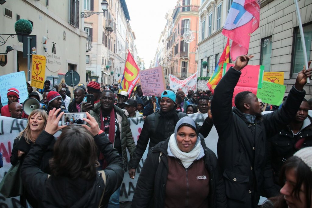 Fight/Right. In migliaia a Roma per i diritti senza confini