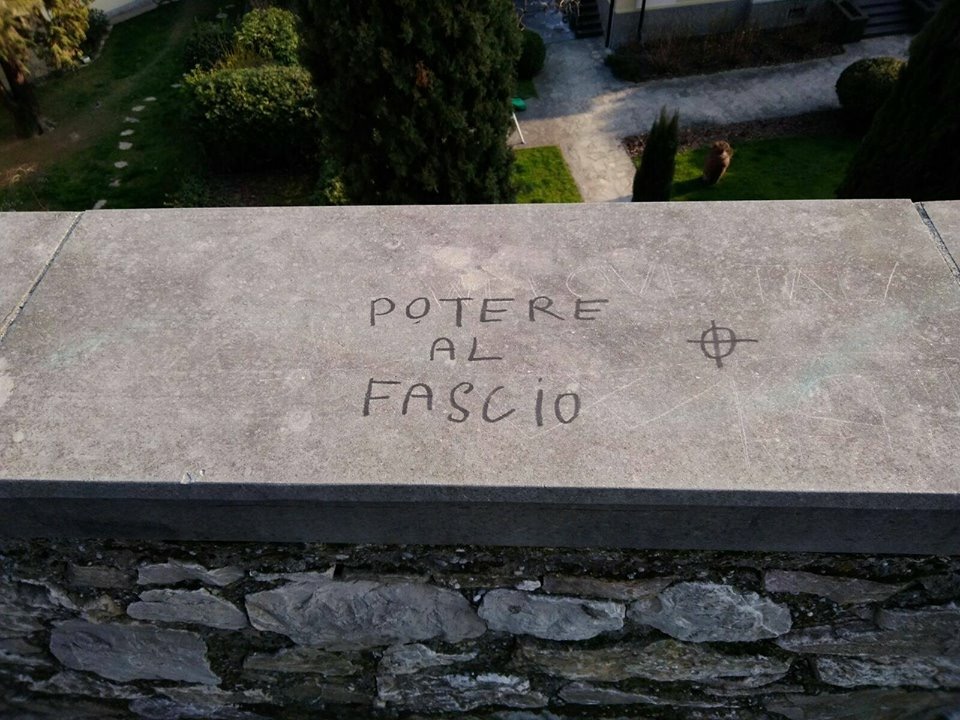 Bergamo – Scritte naziste sul patrimonio dell’Unesco