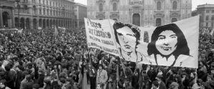 Un corteo in piazza Duomo nei giorni successivi all'omicidio