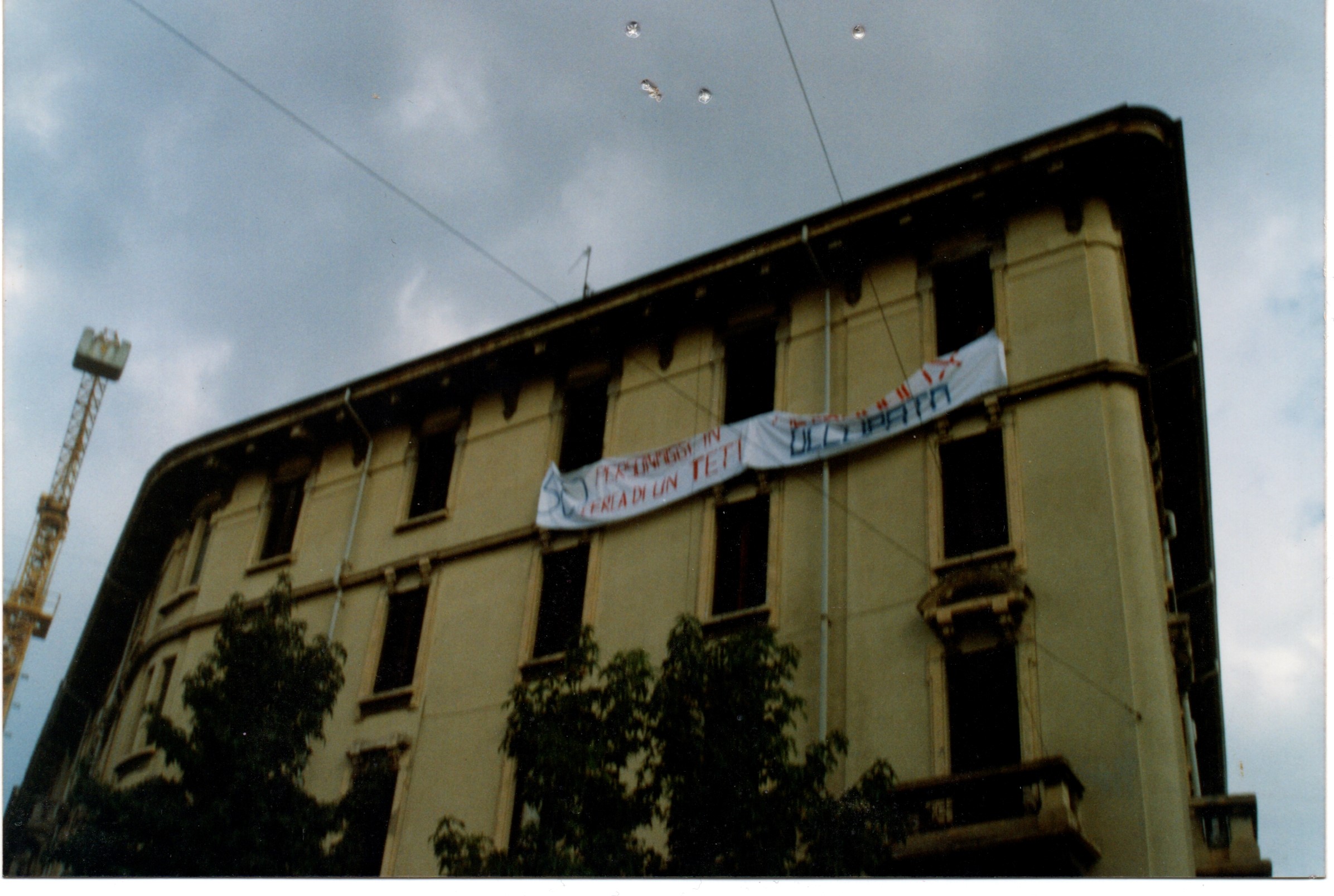 Vent'anni fa MetropoliX, casa occupata & ostello autogestito