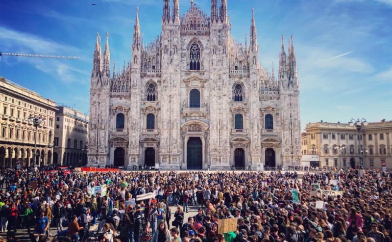 Da Milano, capitale europea dello sciopero, alla manifestazione nazionale del 23 marzo a Roma