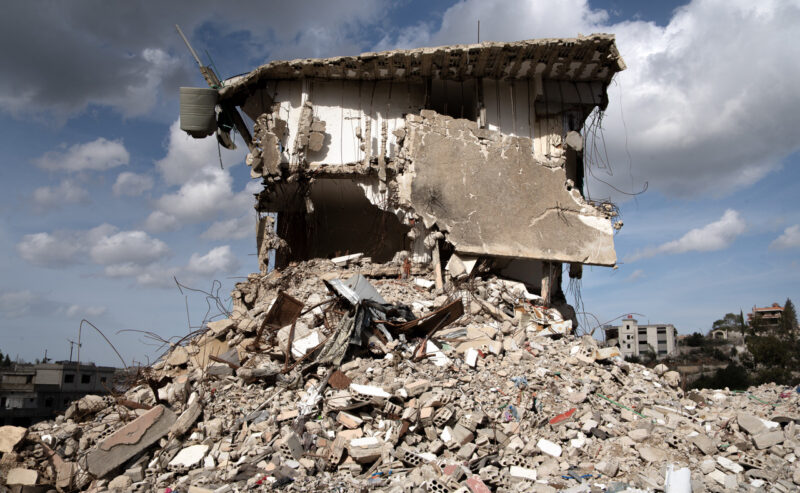 Israele prosegue la sua invasione illegale del Libano