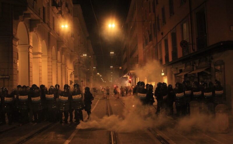 Tout le monde déteste la Police. Sull’omicidio di Abderrahim Fakir