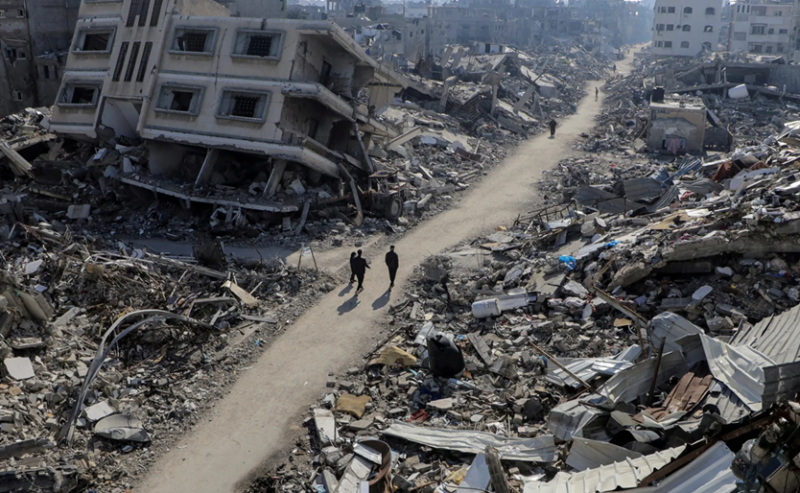 Aggiornamenti da Gaza dove Israele sta erigendo un nuovo muro