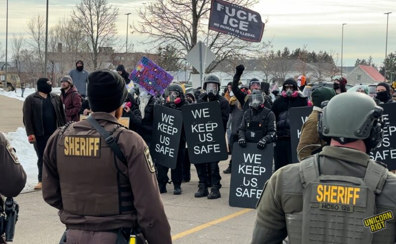 Hanno cacciato l’ICE dal Minnesota, ora il governo americano li processa: solidarietà ai Minnesota 15!